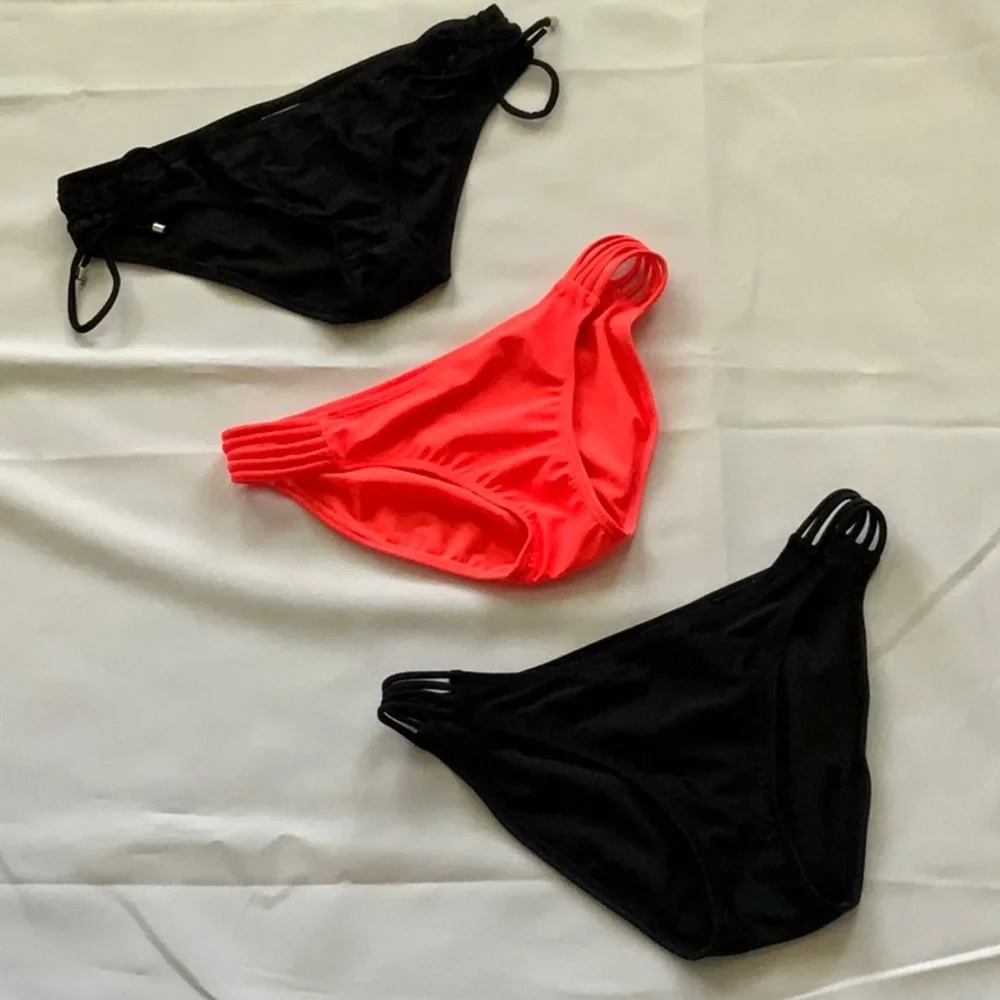 Xhilaration and Mossino Three Bikini Bottoms Two Black One Orange Girls Small